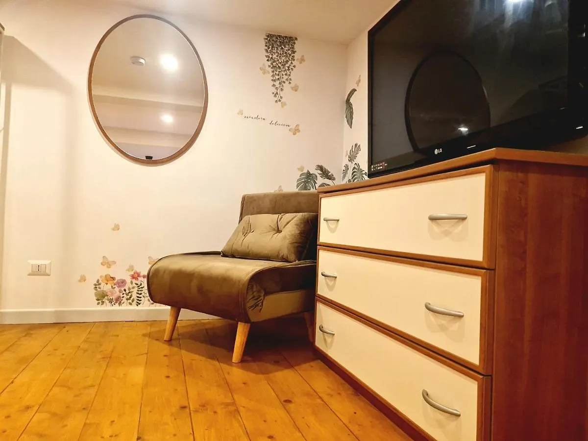 Naples Station House Apartment Italy