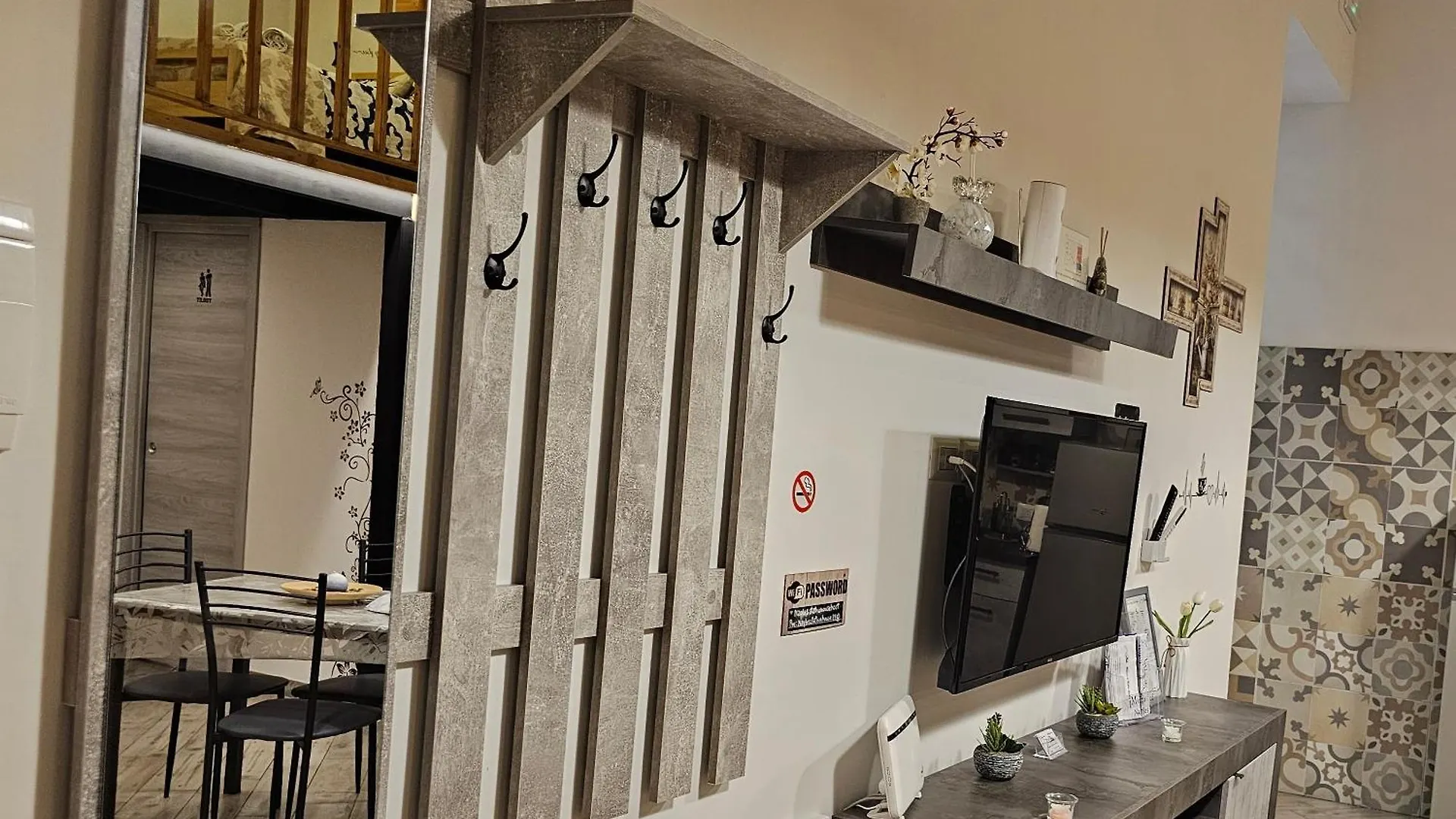 Naples Station House Apartment Italy